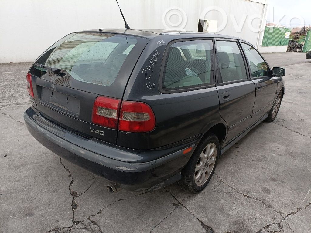 S40, V40 S40, V40