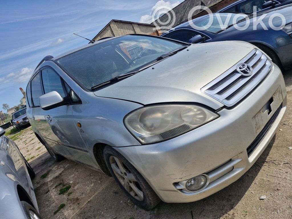 Avensis Verso Avensis Verso  1758005121