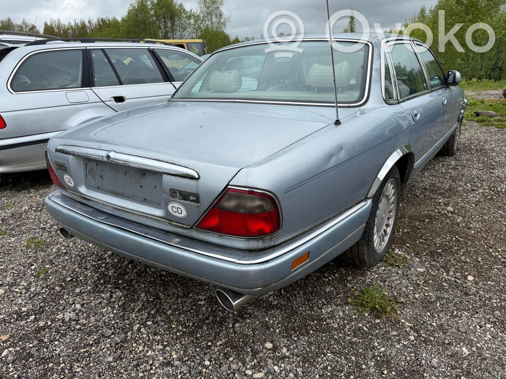 XJ X300 XJ  70412A