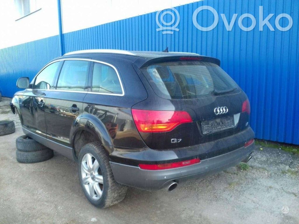 Q7 4L Q7  4L0820043E