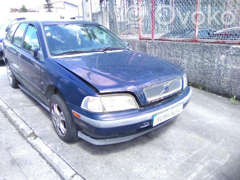 S40, V40 S40, V40