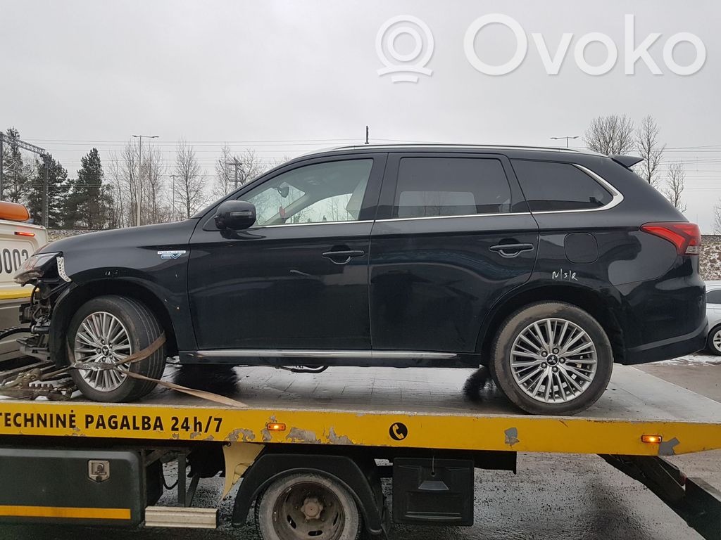 Outlander Outlander  F1EKA