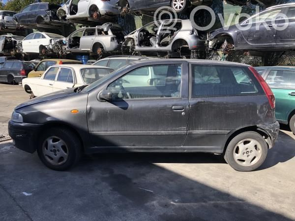 Punto (176) Punto
