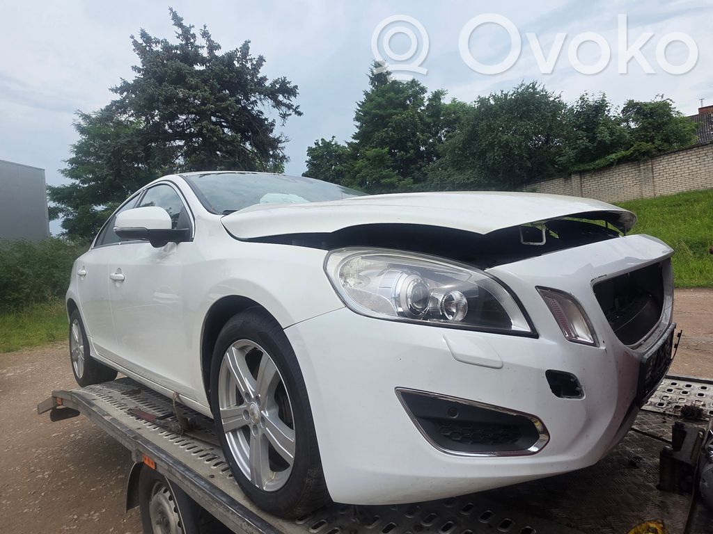 S60 S60  30755651