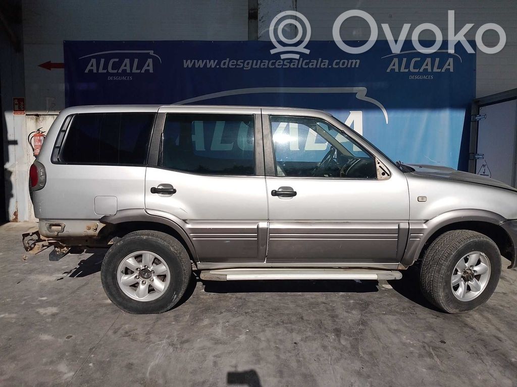 Terrano Terrano  901000X033