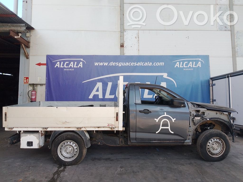 D-Max D-Max  8983852180
