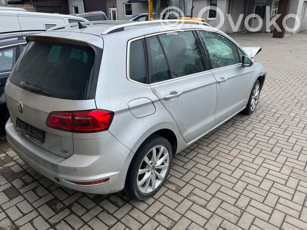 Golf Sportsvan Golf  5Q0513029HP