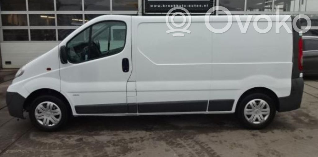 Vivaro Vivaro  67993