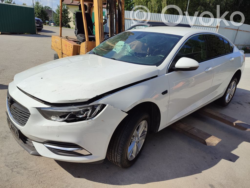 Insignia B Insignia  84657620