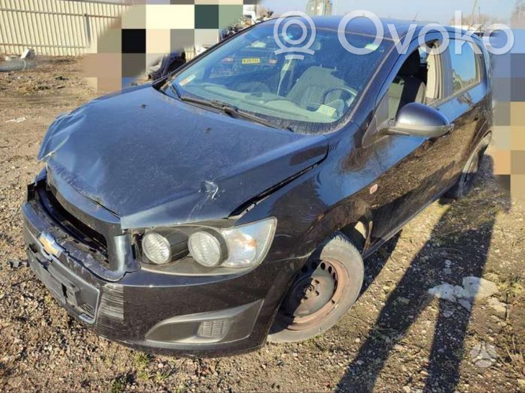 Aveo Aveo  YU6550