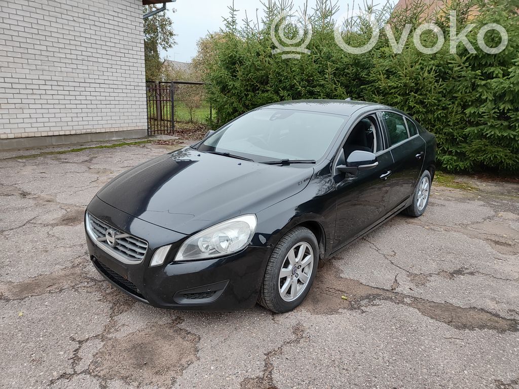 S60 S60  31343482