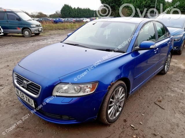 S40 S40, V40