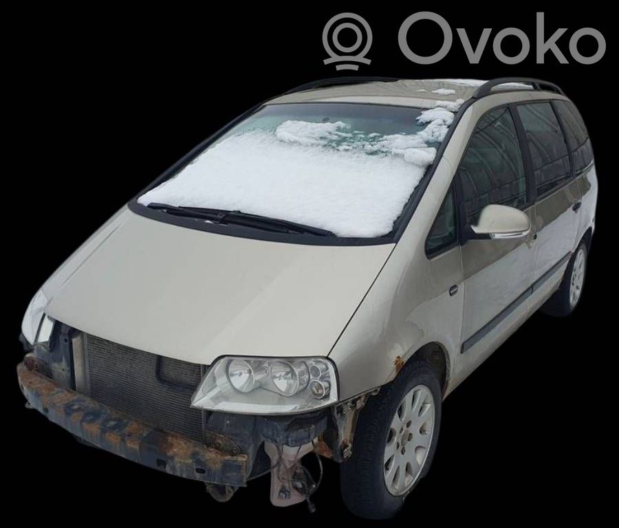 Sharan Sharan  7M3145804