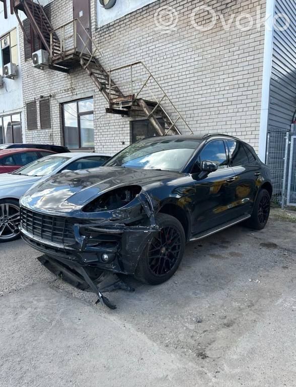 Macan (95B) Macan  8R0907807E