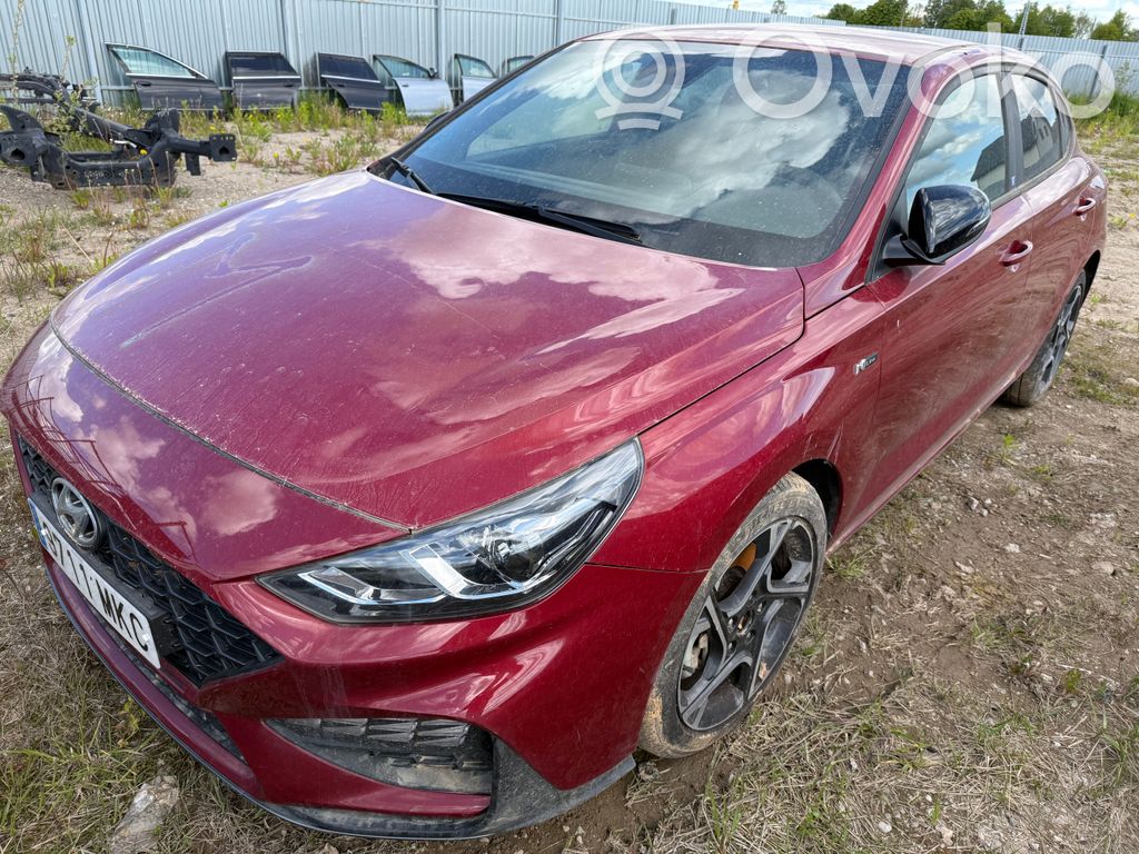 i30 fastback i30  3U21001300