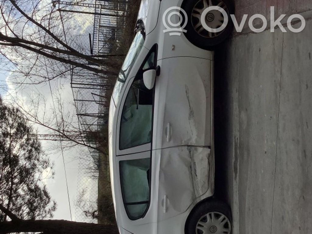 Corsa E Corsa  13499771