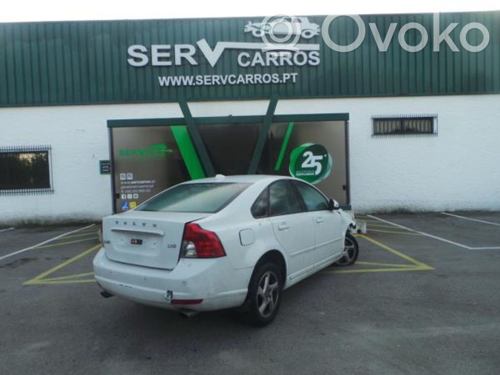 S40 S40, V40