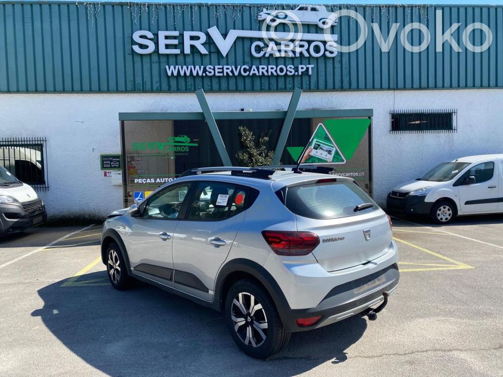 Sandero Sandero, Sandero Stepway