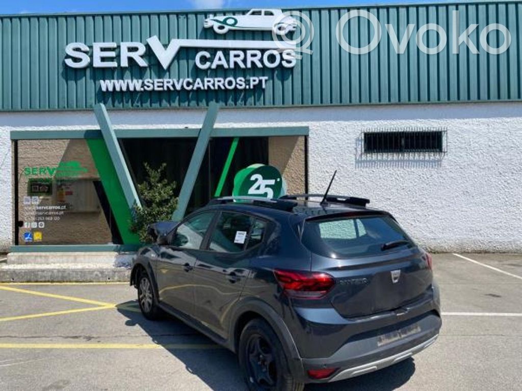 Sandero Sandero, Sandero Stepway