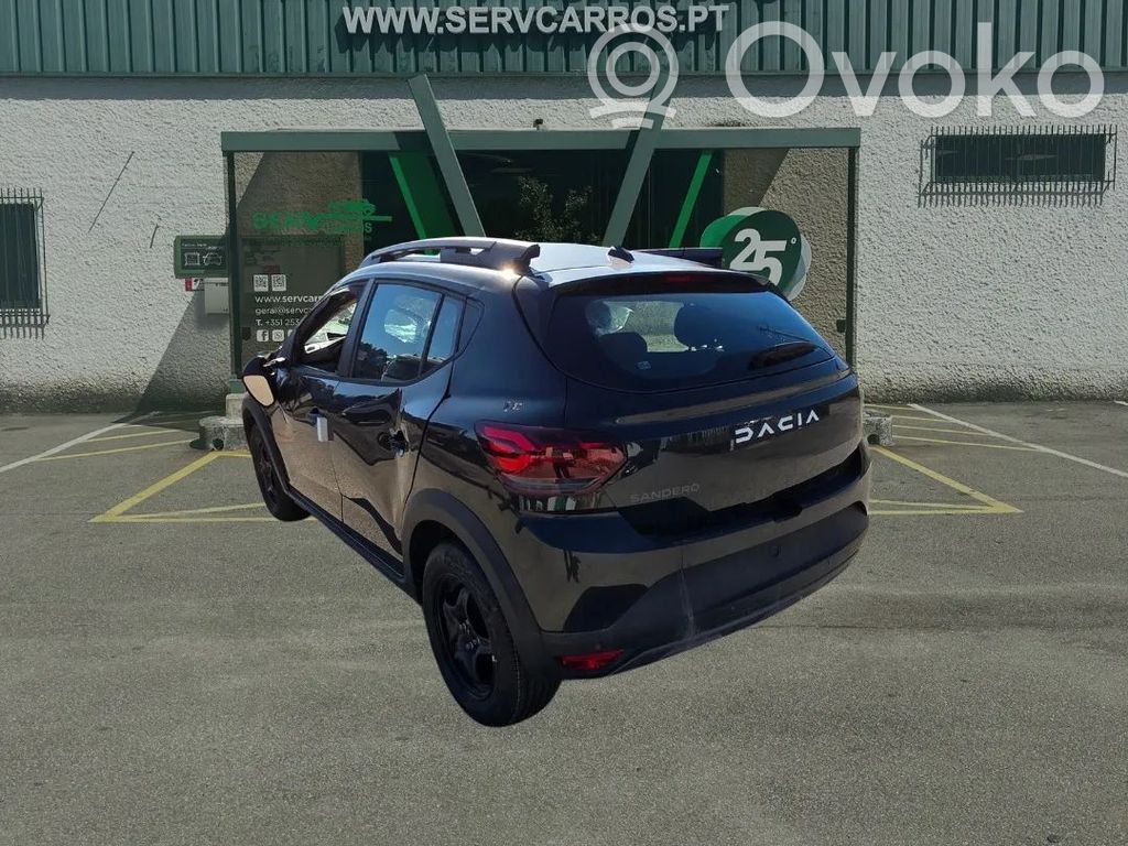 Sandero Sandero, Sandero Stepway
