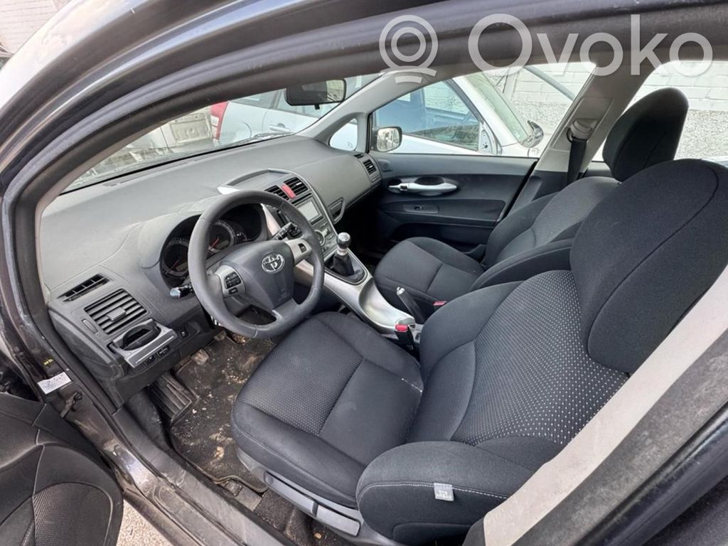 Auris 150 Auris  8954202061