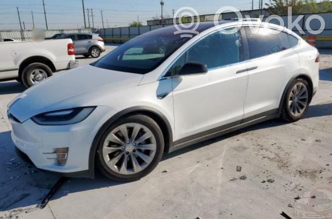 Model X Tesla Model X  104157500A