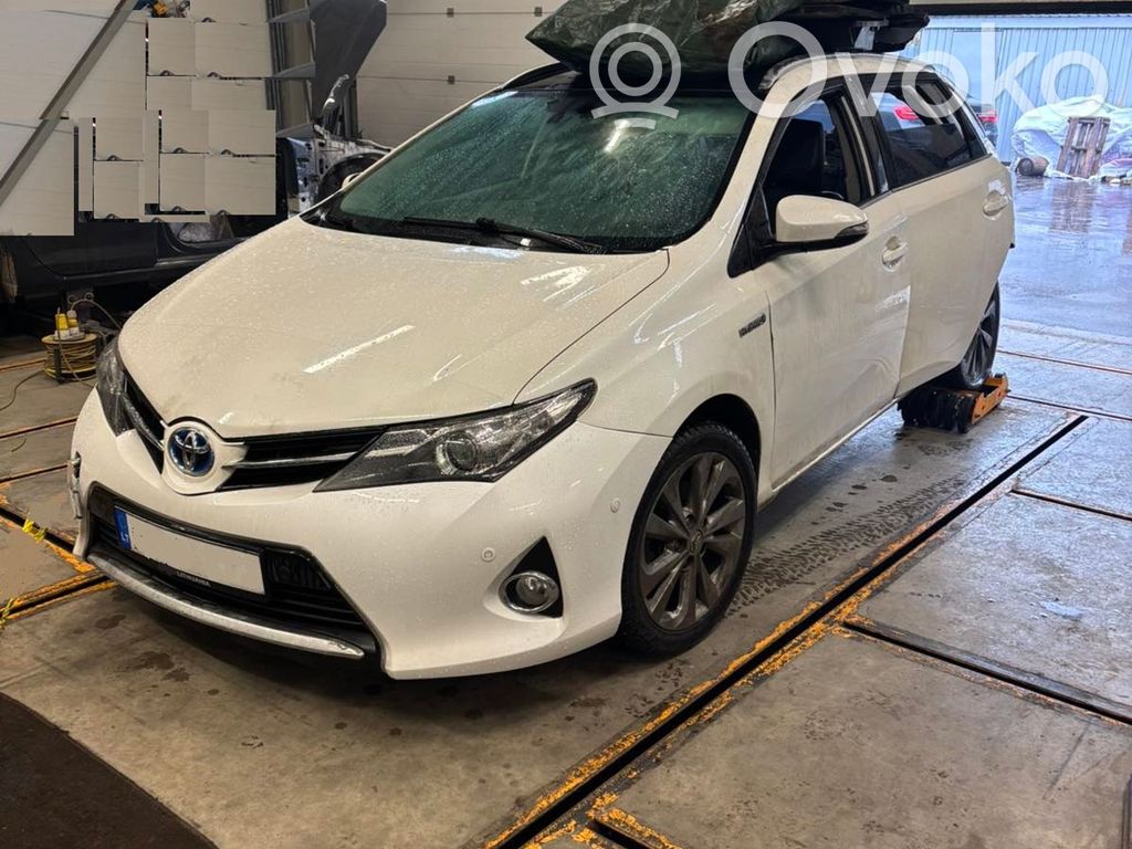 Auris E180 Auris  270600T200
