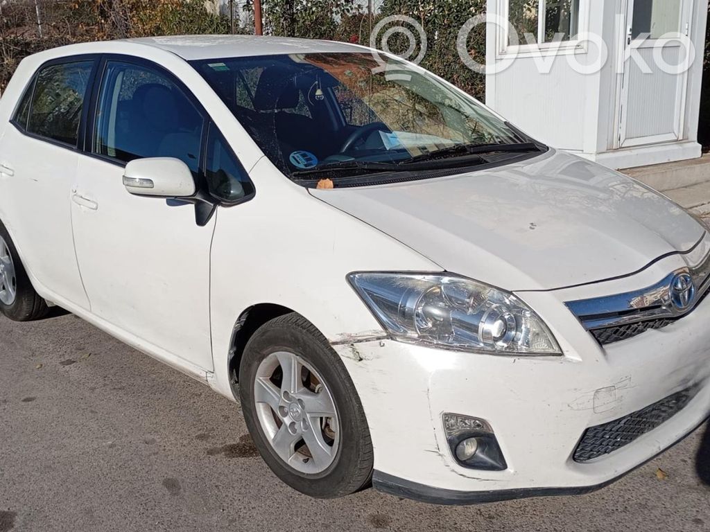 Auris 150 Auris  2009DJ1026