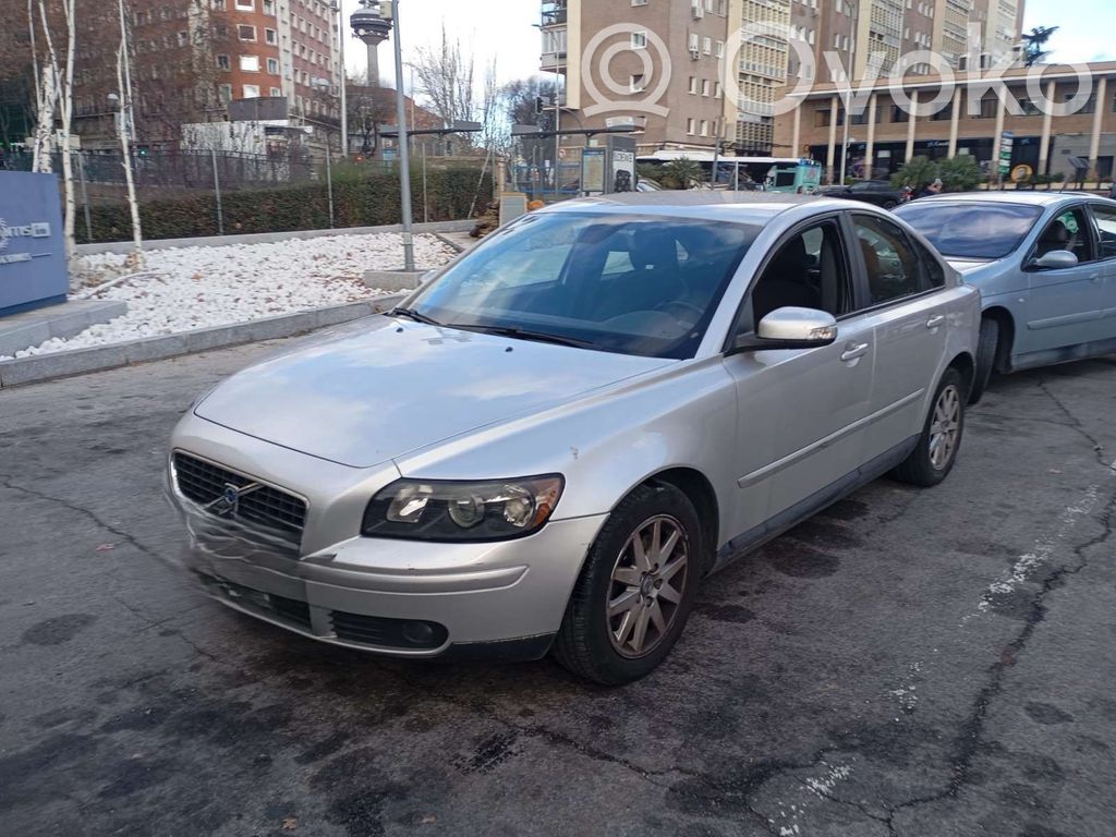 S40 S40, V40  39992483