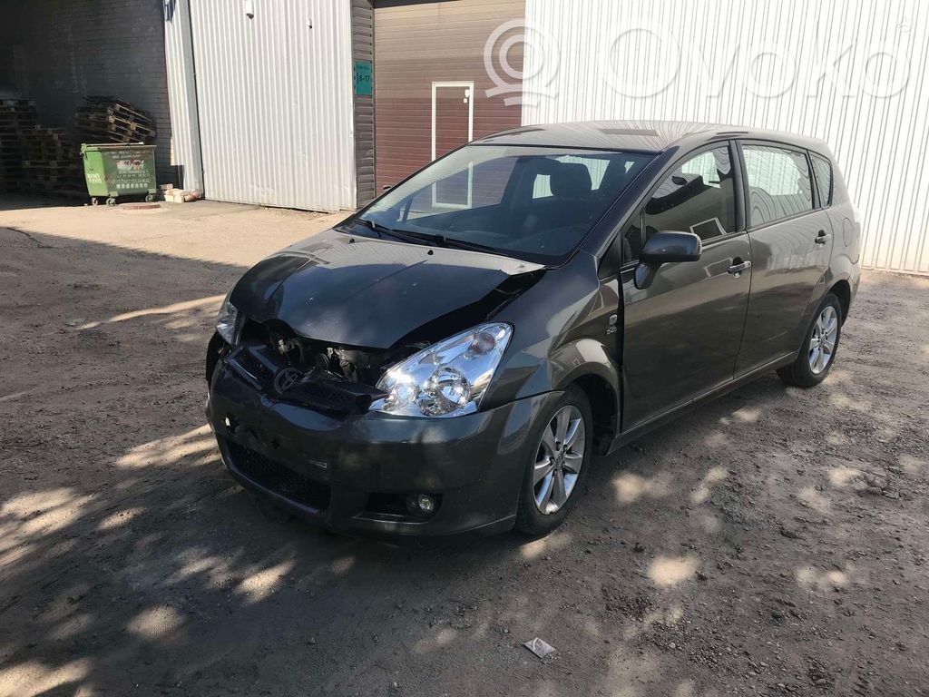 Corolla Verso AR10 Corolla Verso  758520F010