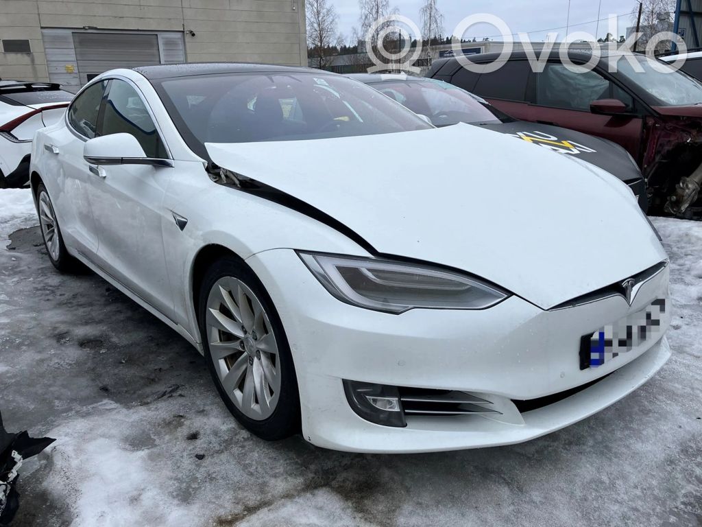 Model S Tesla Model S  0020102205