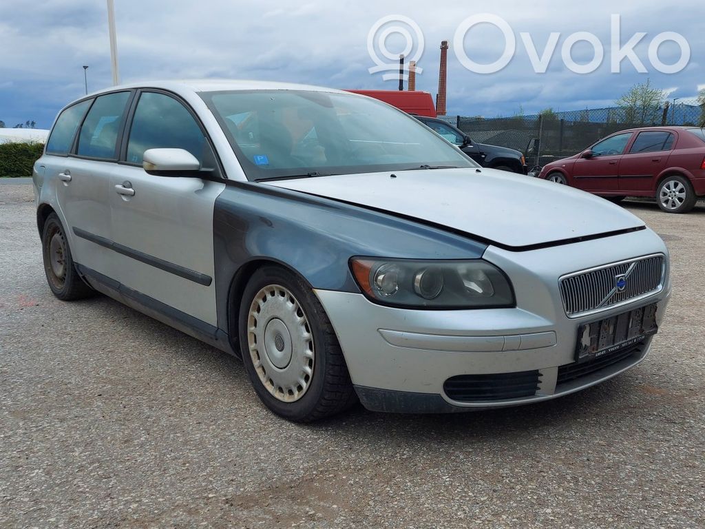 S40 S40, V40
