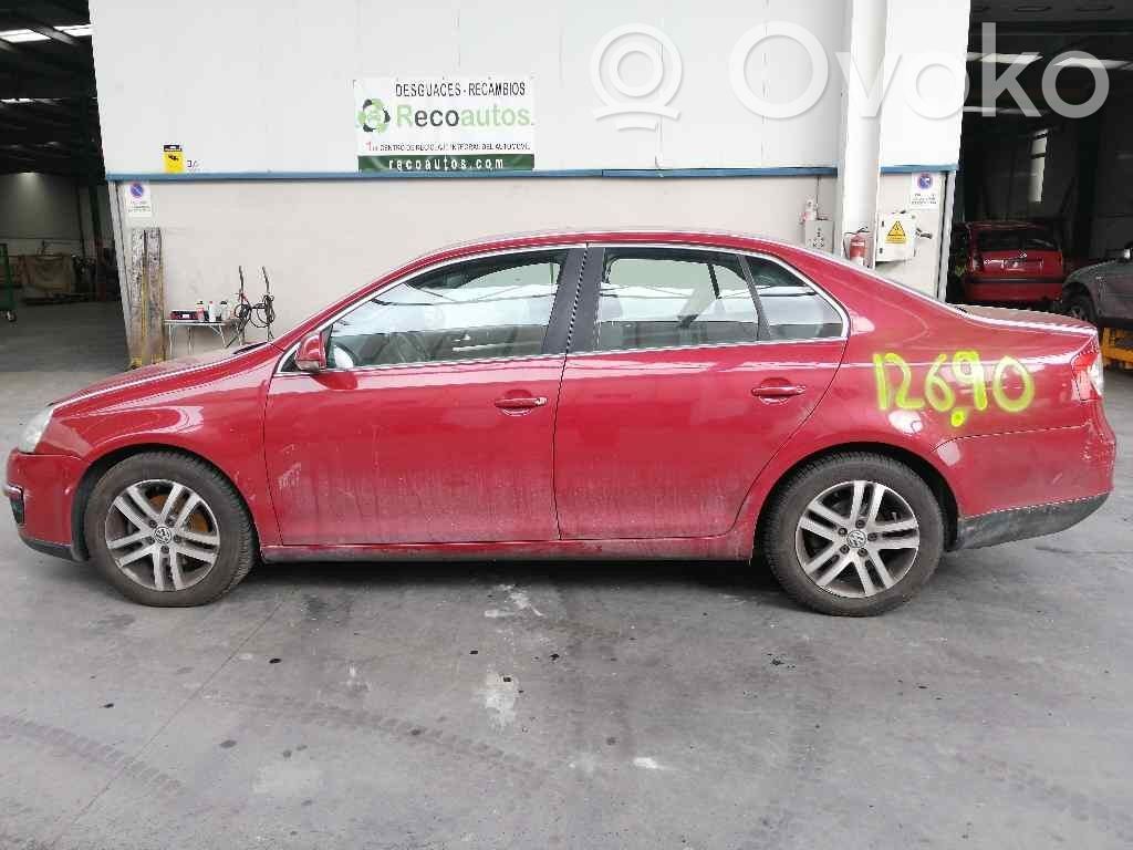 Jetta V Jetta  1K5831302AA