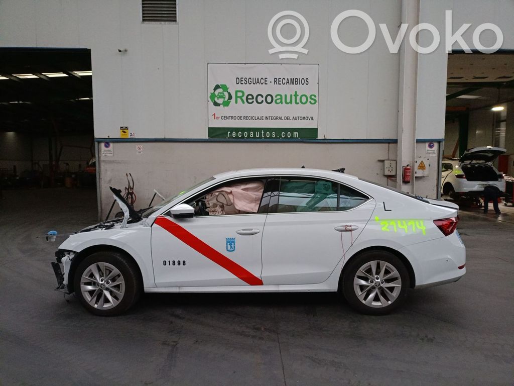 Octavia Mk4 Octavia  85E959354