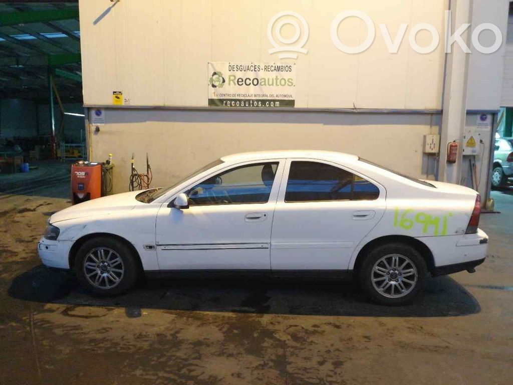 S60 S60  36050268