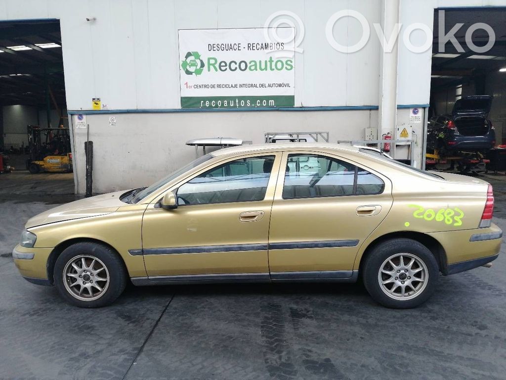 S60 S60  1275868A