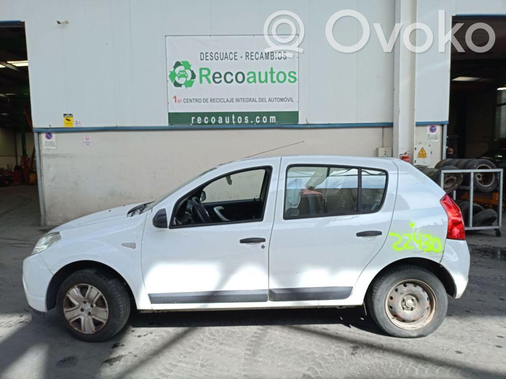Sandero II Sandero, Sandero Stepway  8200740846