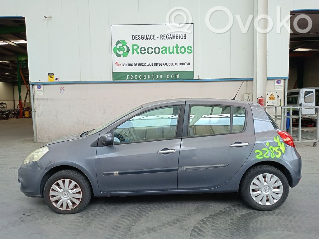 Clio III Clio  7701479250