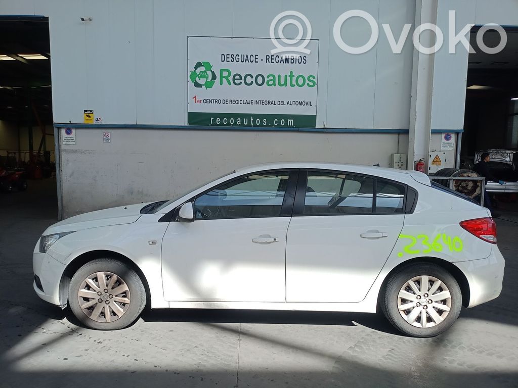 Cruze Cruze  13259234