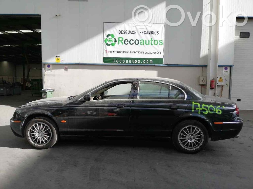 S-Type S-Type  C2C6533