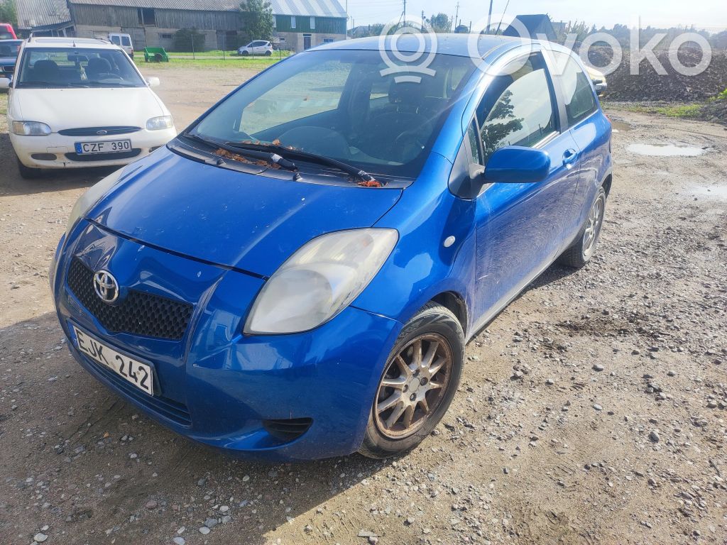 Yaris Yaris  8946552430