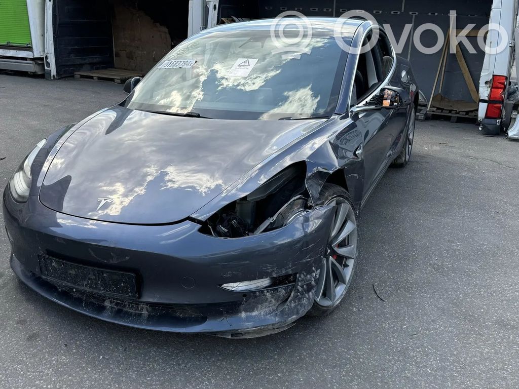 Model 3 Tesla Model 3  110034032I