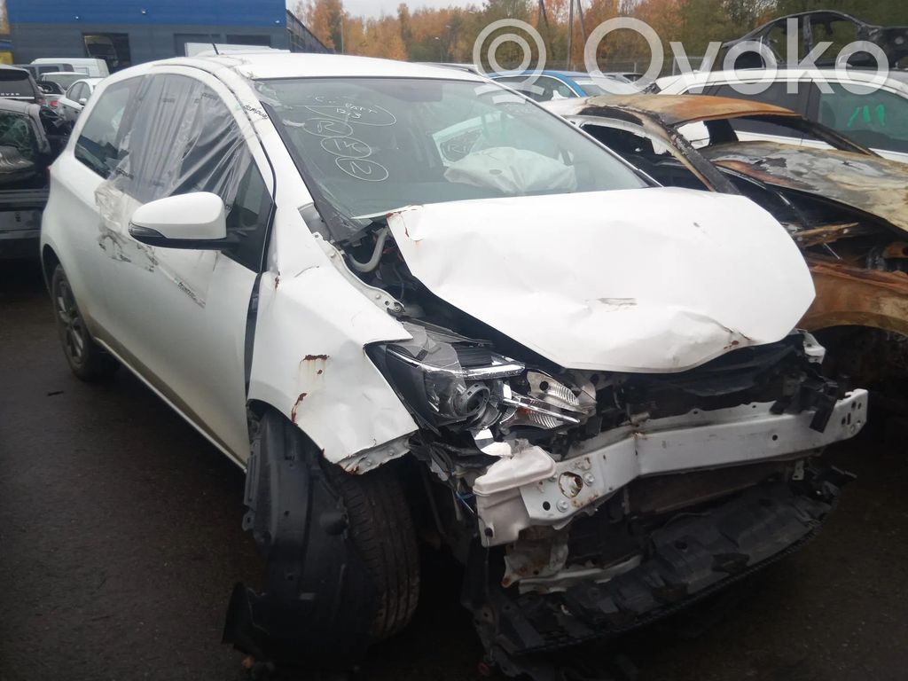 Yaris Yaris  4280008631