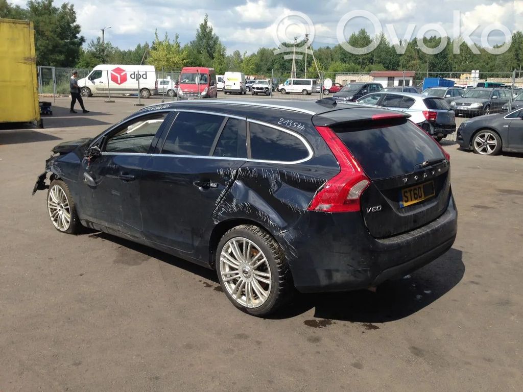 V60 V60, V60 Cross Country