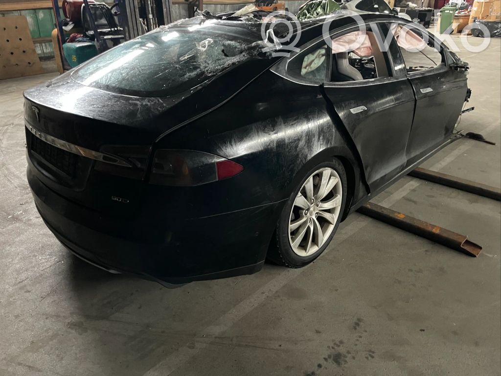 Model S Tesla Model S  600819100D