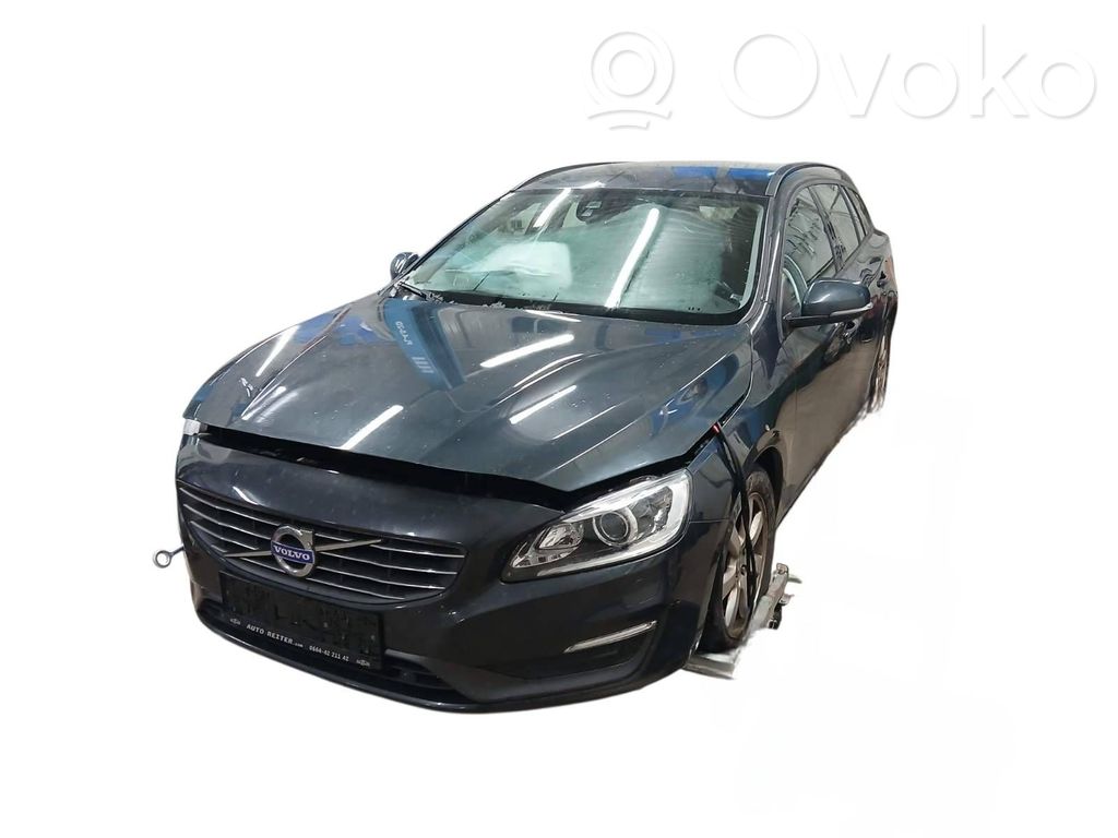 V60 V60, V60 Cross Country  31423348