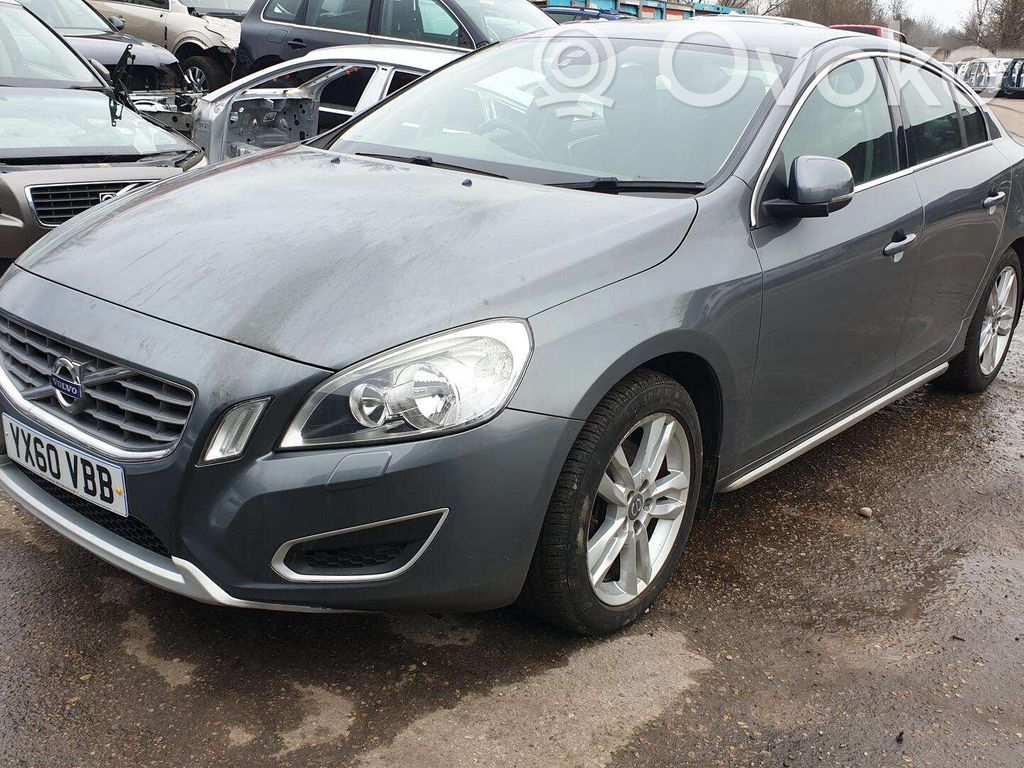 S60 S60  30753986
