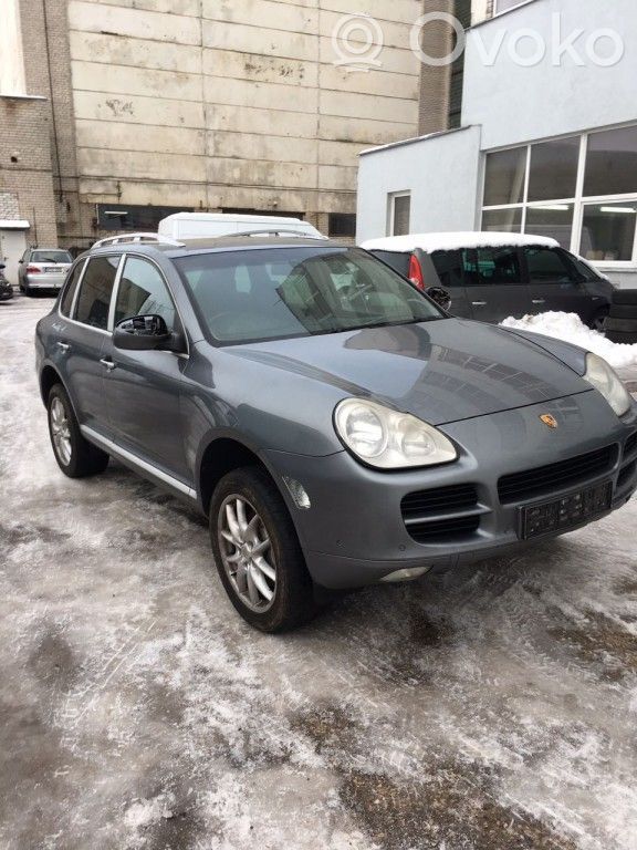 Cayenne (9PA) Cayenne  7L5867012