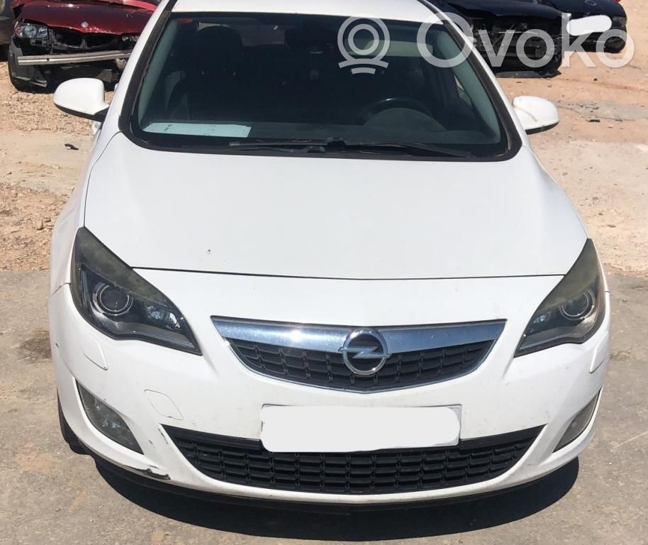 Astra J Astra  13312134