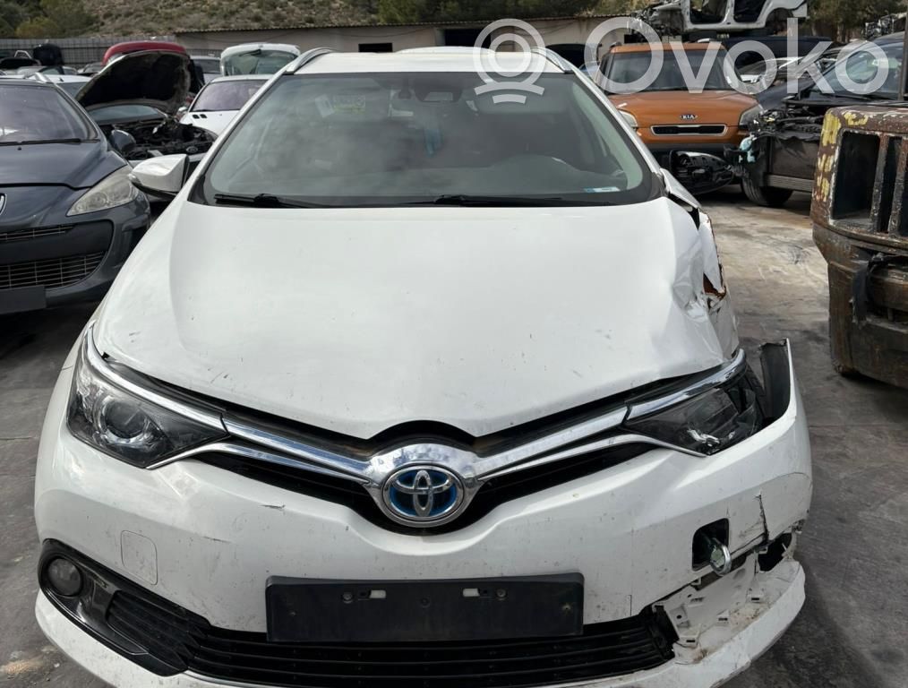 Auris E180 Auris  2ZR